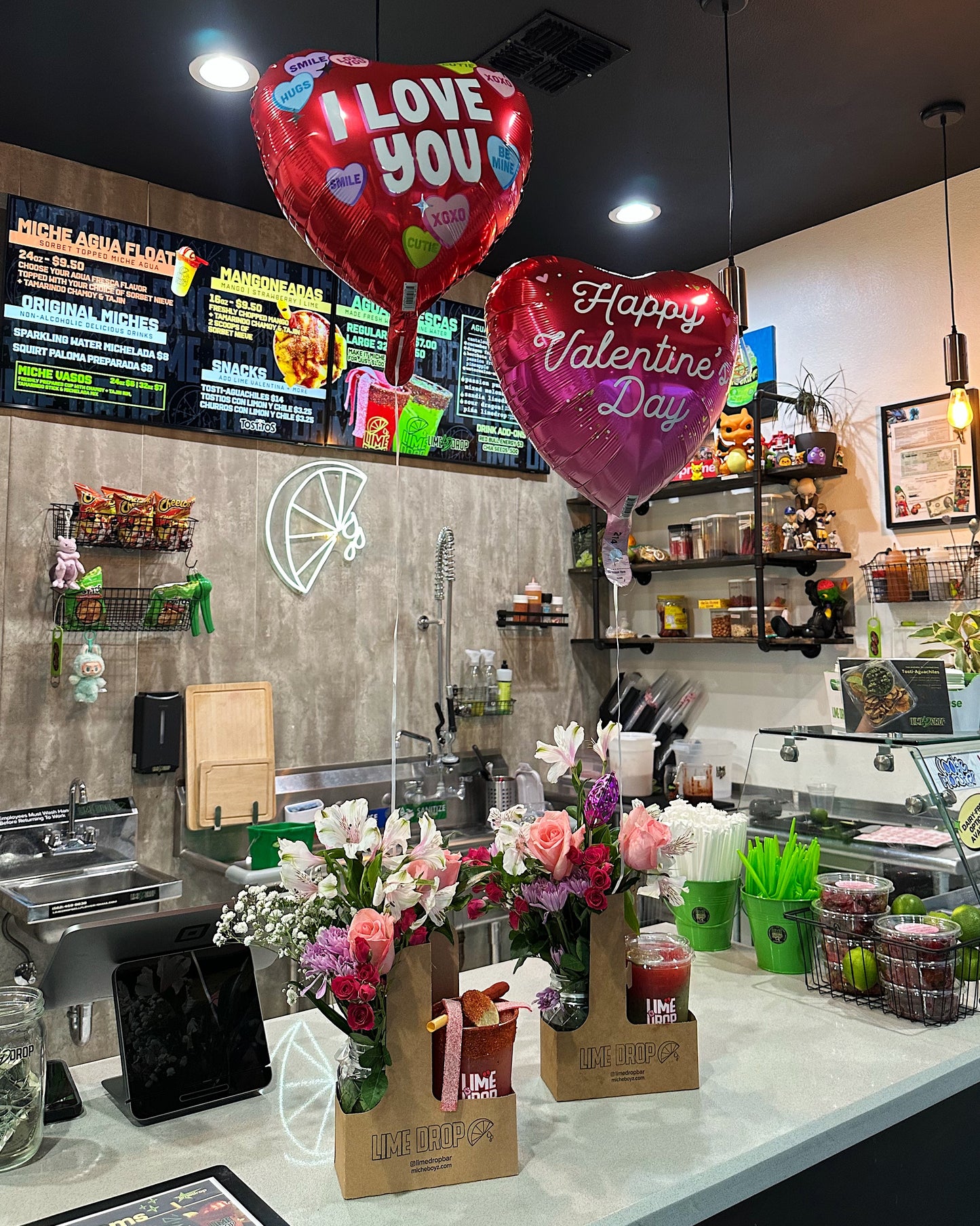 MOTHERS DAY DRINK & BOUQUET